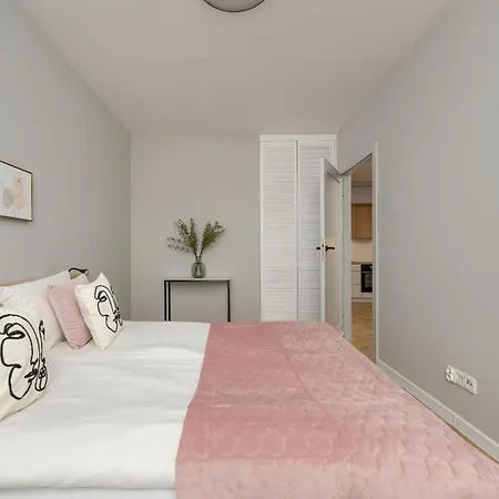 شقة Michalczyka Stylish With Parking In The Center Of By Renters