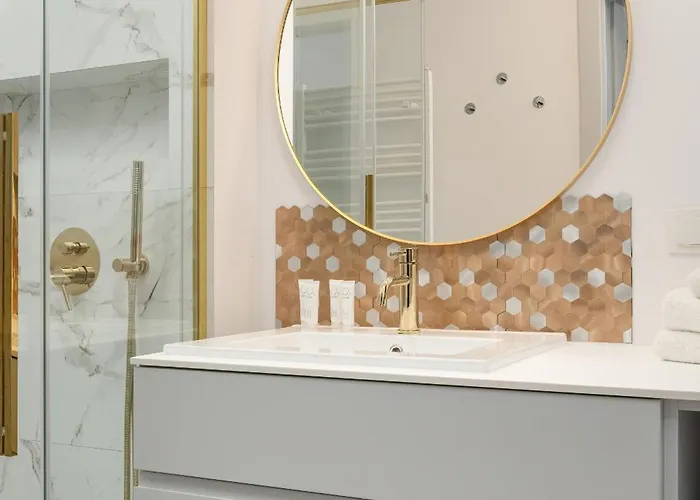 Michalczyka Stylish With Parking In The Center Of By Renters Breslau